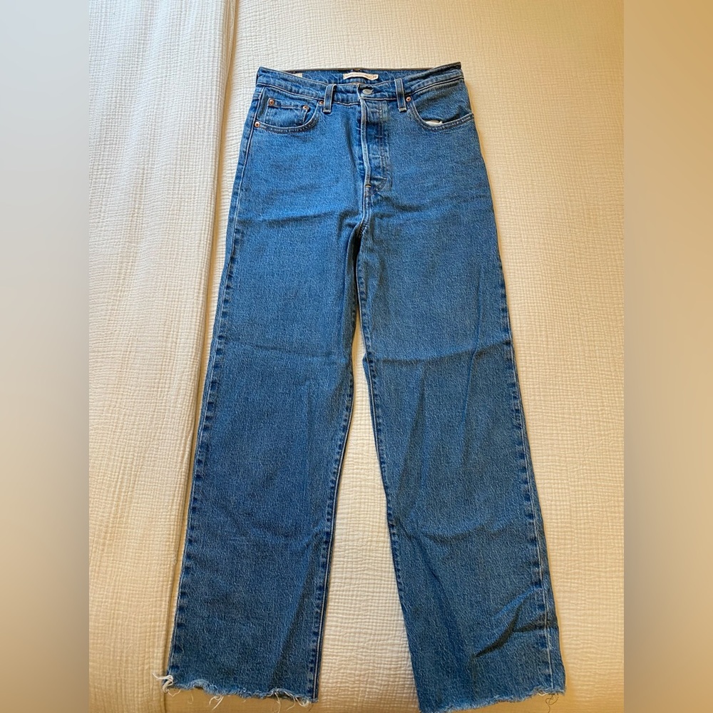 Levi’s Ribcage Jeans